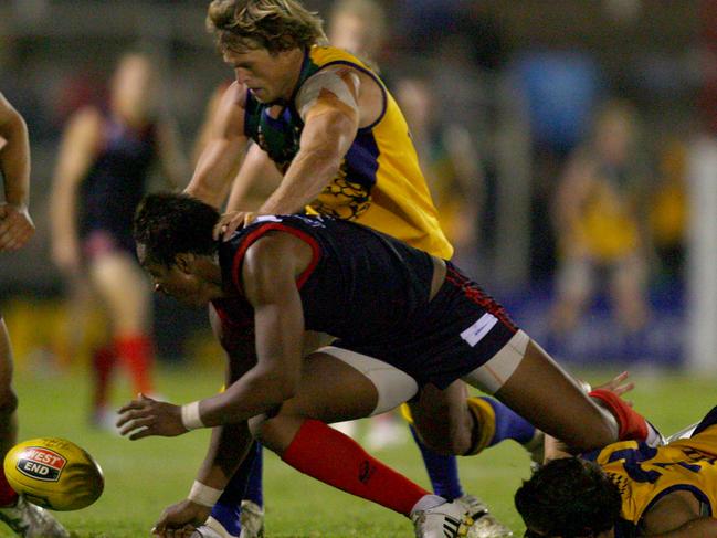 Ziggie Alwan dives for the ball for Norwood in 2008.