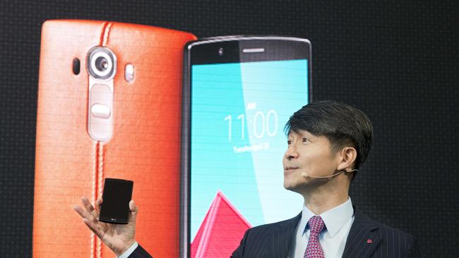 Juno Cho, President and CEO of LG Corp., introduces the LG G4, Tuesday, April 28, 2015 in New York. (AP Photo/Mark Lennihan)