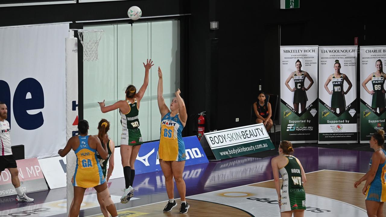 The USQ Ipswich Jets secured a handy 13-point win over Thunder at the Queensland State Netball Centre. Picture: Jets Media