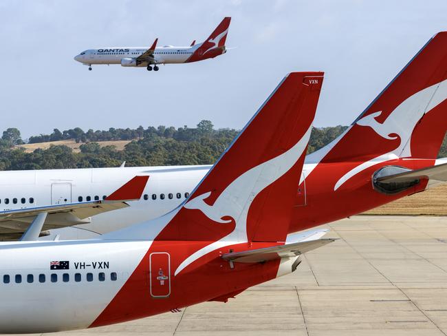 Those taking to the skies these Easter holidays are encouraged to arrive up to an hour earlier than normal. Picture: NCA NewsWire / David Geraghty