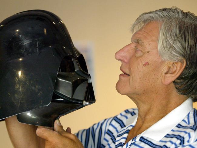 Star Wars': George Lucas Banned Darth Vader Actor David Prowse For 1 of the  Biggest Leaks in Movie History