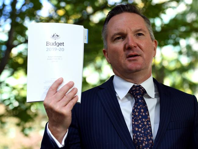 Shadow Treasurer Chris Bowen speaks to the media following the handing down of last night's Federal Budget, in the Opposition Courtyard  Parliament House in Canberra, Wednesday, 3 April 2019. (AAP Image/Sam Mooy) NO ARCHIVING