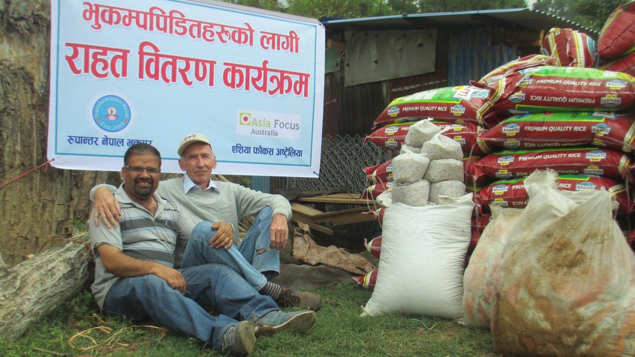 Pastor August Fricke with TFN leader Rev Mukunda before the distribution of aid in Timor.