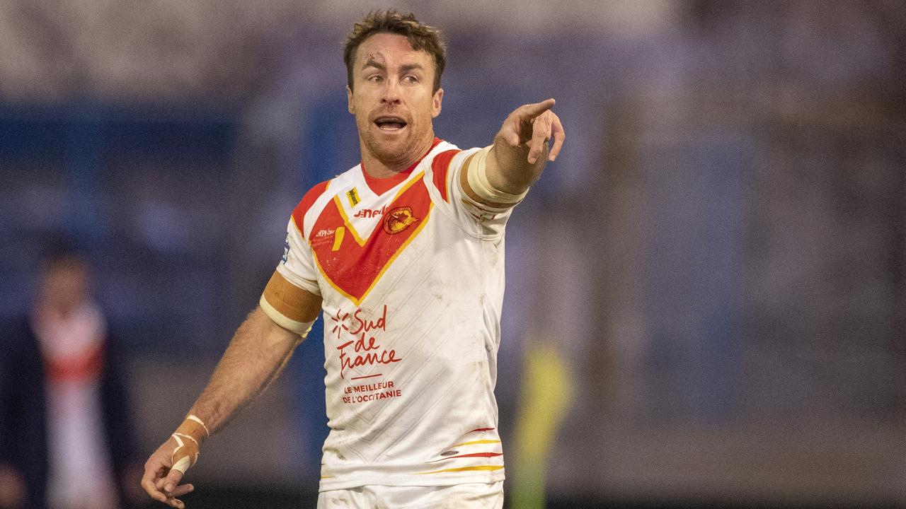 CARCASSONNE, FRANCE - January 18: James Maloney #6 of Catalans Dragons organising during the Catalans Dragons V Toulouse Olympique, Super League pre season match at Albert Domec stadium on January 18th 2019 in Carcassonne , France (Photo by Tim Clayton/Corbis via Getty Images)