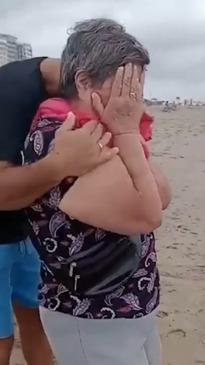 Emotional moment 72-year-old mum sees ocean for the first time