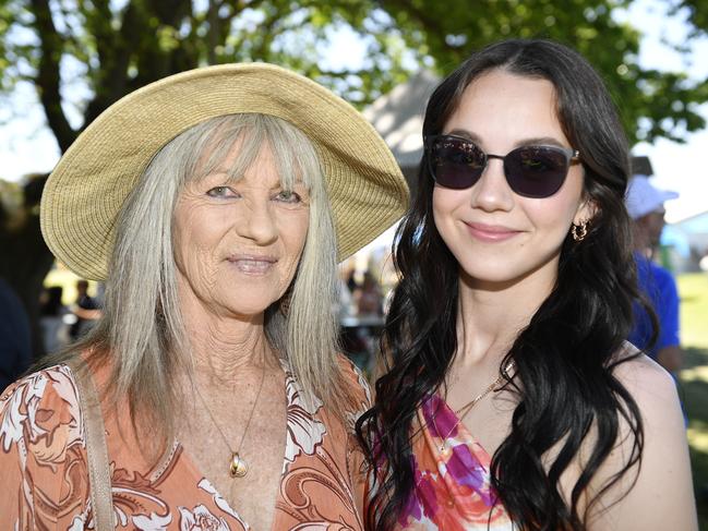 Apiam Bendigo Cup was held at Bendigo Racecourse, Bendigo, Victoria, on Wednesday, October 30th, 2024. Pictured enjoying the horse racing carnival are Rosie and Bella. Picture: Andrew Batsch