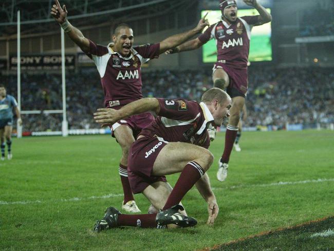 Steve Bell scores in 2006.