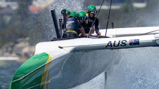 The tight-knit Aussies in action.