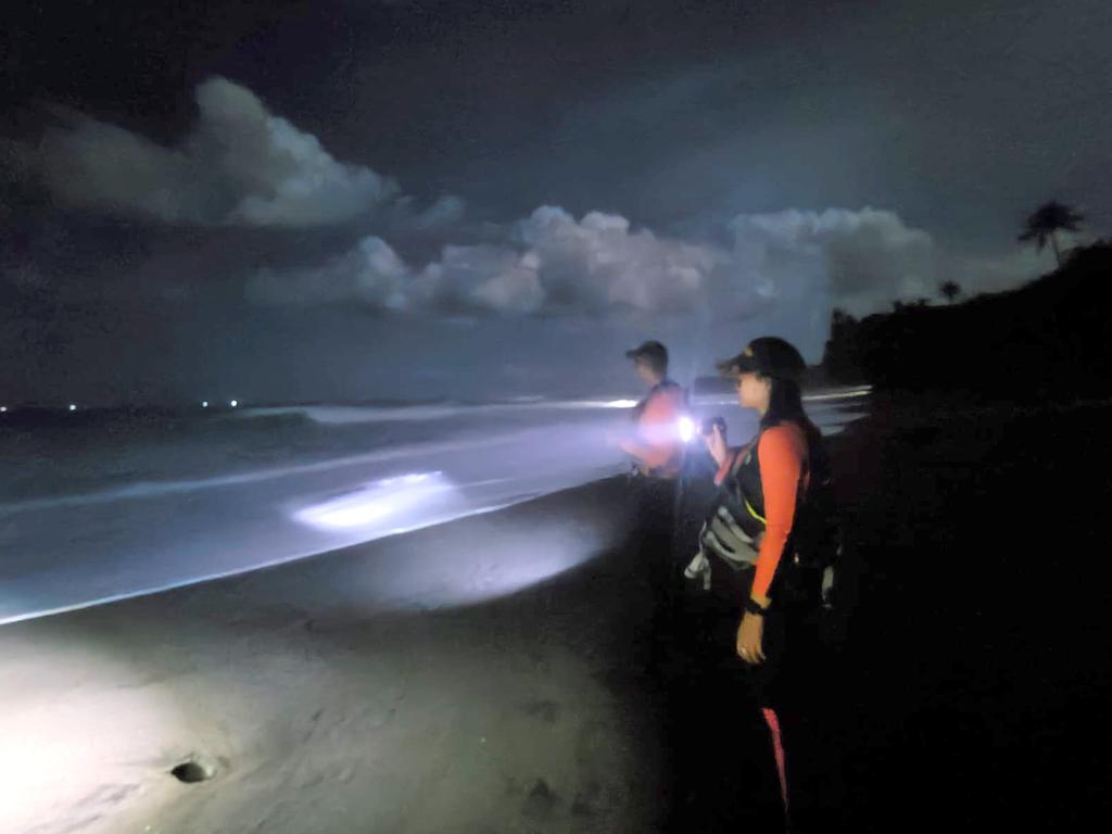 Denpasar Search and Rescue Office dispatched 10 people with land and sea SRU divisions. Picture: Denpasar Search and Rescue Agency