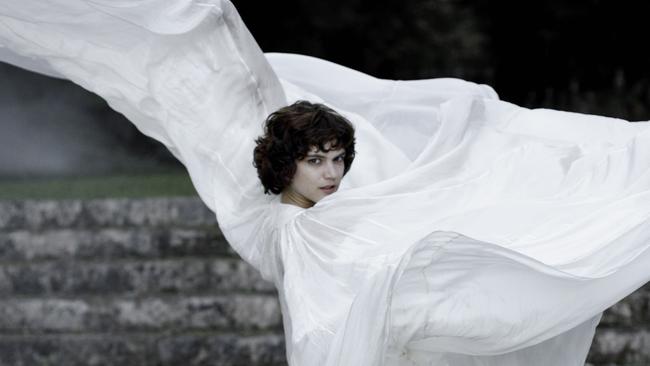 According to those who knew her, Loie Fuller was often literally three sheets to the wind.