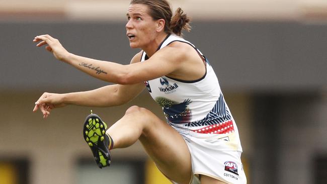 Erin Phillips says Chelsea Randall is ready to lead Adelaide on her own.