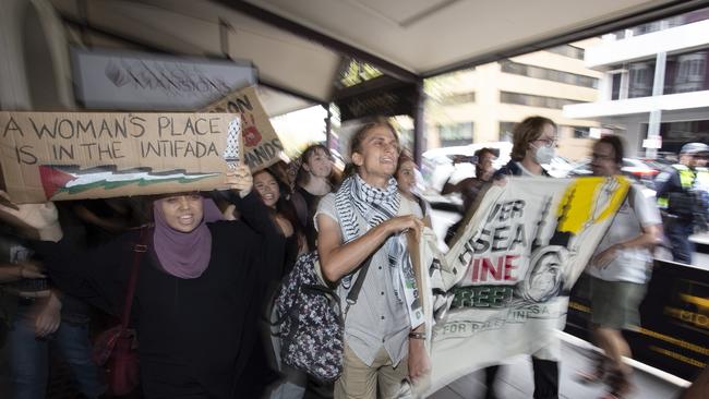 Students for Palestine Protesting in Adelaide CBD and walking down Rundle Mall. Picture: Brett Hartwig