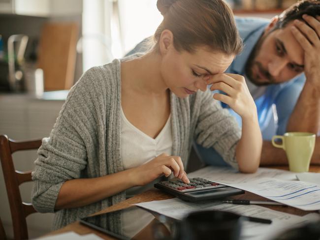 Photo of a couple going through  financials problems