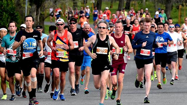 Melbourne Marathon 2016: 32,000 runners, debutante Thomas Do Canto ...