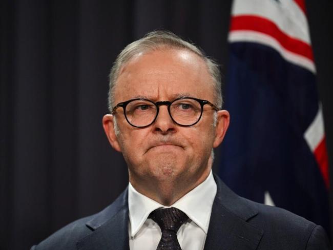 ‘Sinking in every poll’: Anthony Albanese is in ‘a lot of trouble’