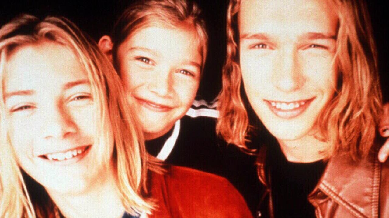 90s pop legends Hanson look unrecognisable 26 years after MmmBop as they  join Busted on reunion tour