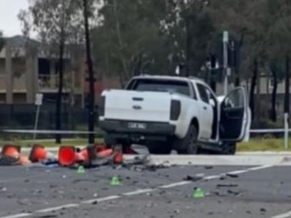 Driver dies after allegedly running from Melbourne crash scene, Police say the man died in custody after three cars collided at a Craigieburn intersection. Source: 7 news