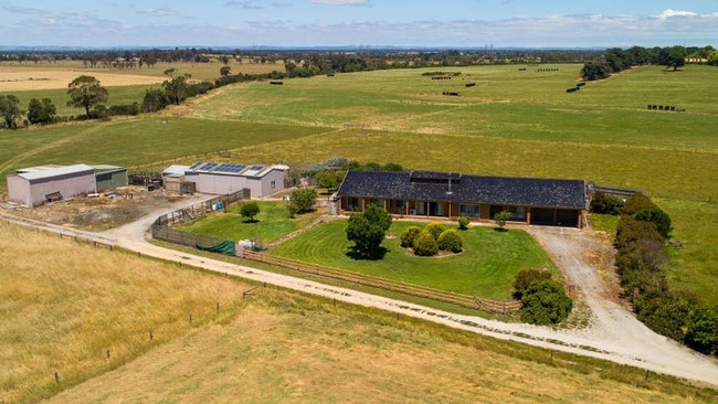 The Pakenham record was also broken with the $5.825m sale of 5 Coop Rd.