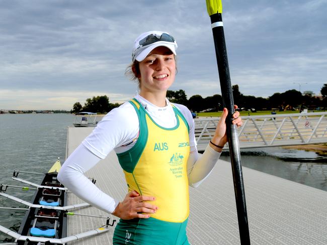 Olympia Aldersey is off to the World Rowing Championships in a bid to qualify for Rio.