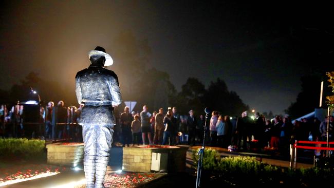 Crowds gather for the Anzac Day dawn service at Pinegrove Memorial Park in Minchinbury. Picture: Angelo Velardo