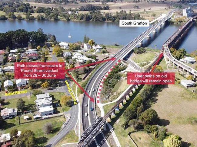 The pedestrian walkway and cycleway on the old Grafton Bridge will remain open at all times during the investigations.