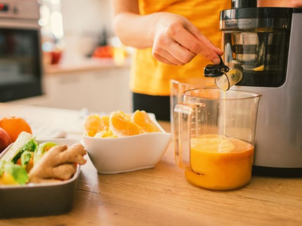 There's no one-size fits all when choosing a juicer. Here's what makes each unit different. Image: iStock/filmstudio.