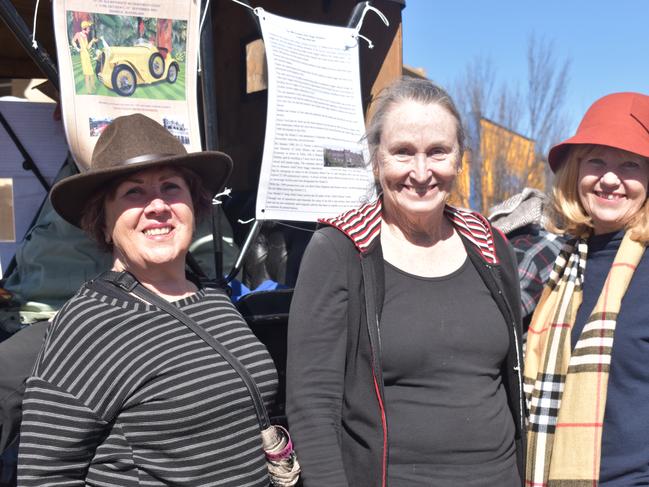 Barb Howard, Loretta Marron, and Maggie Sully at the Jumpers and Jazz Grand Automobile Show on July 18, 2021.