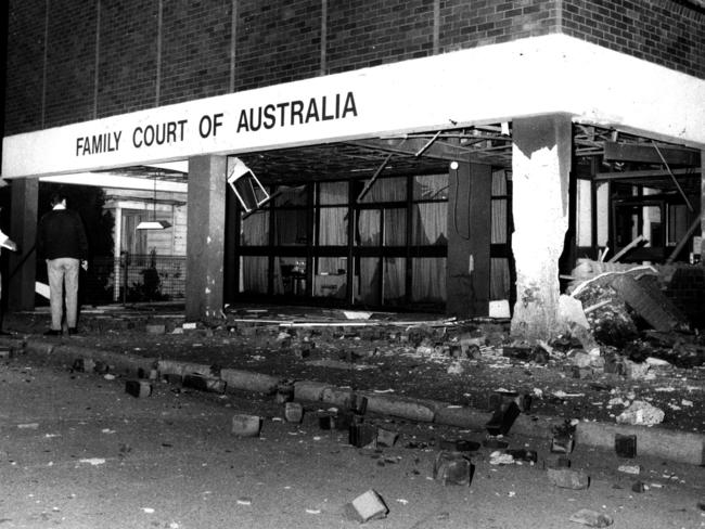 Family Law Court of Australia in Parramatta after a bomb exploded in the outside foyer 16/04/84.NSW / Crime / Bombing