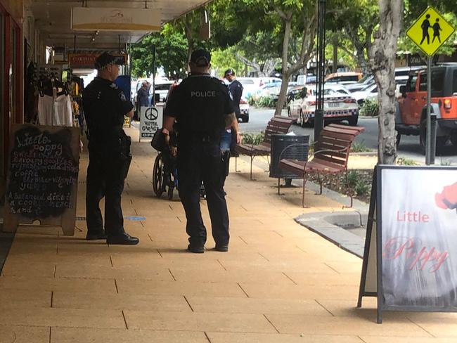 Police outside Silly Solly's in East St, Rockhampton. Picture: Melanie Plane