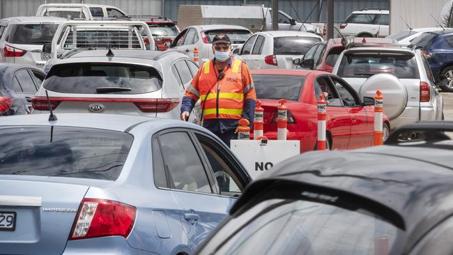 COVID chaos at a Mickleham testing centre. Picture: Rob Leeson