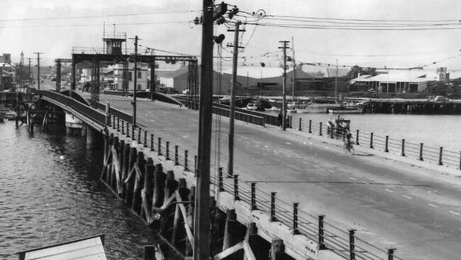 The Jervois Bridge at Port Adelaide in 1956.