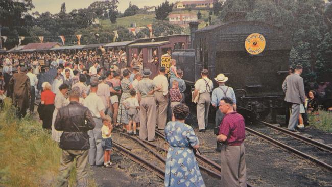 Puffing Billy Young Sun Special train rides from December 1954.
