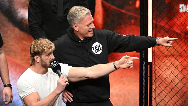 Logan Paul brought out American television presenter and journalist Chris Hansen, from the show To Catch a Predator, to taunt Danis. (Photo by Ben Roberts Photo/Getty Images)