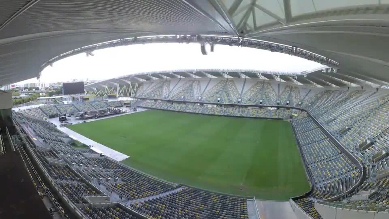 Stage build time lapse for The Killers concert in Townsville