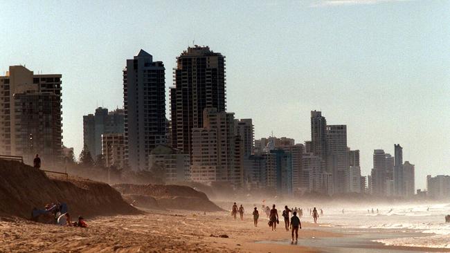 In 1998 the Gold Coast’s population was 369,550