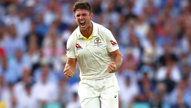 Mitchell Marsh dismisses Sam Curran. Picture: Getty Images