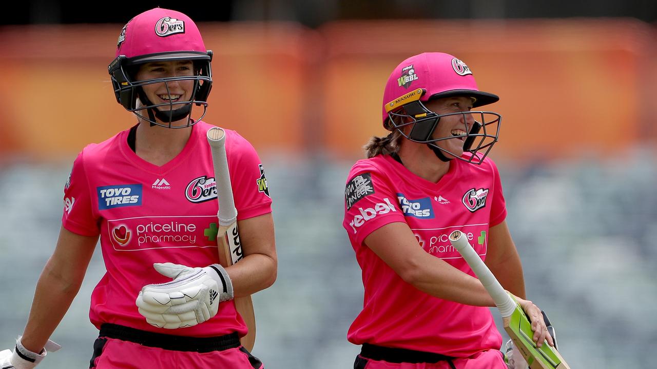 Ellyse Perry and Alyssa Healy put on the biggest partnership a major women’s T20 competition has ever seen.