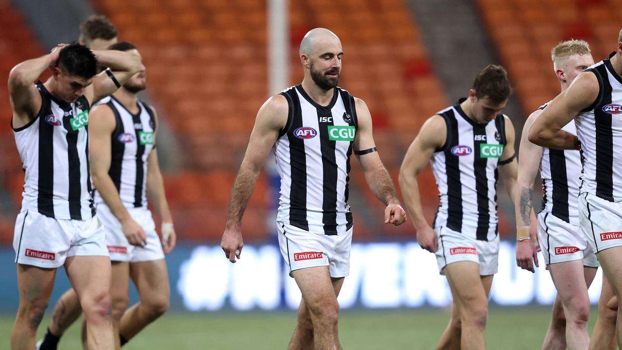 AFL 2020, Collingwood, COVID-19 rules, AFL, Steele Sidebottom, Lynden Dunn, Jeremy Howe, Victoria Police