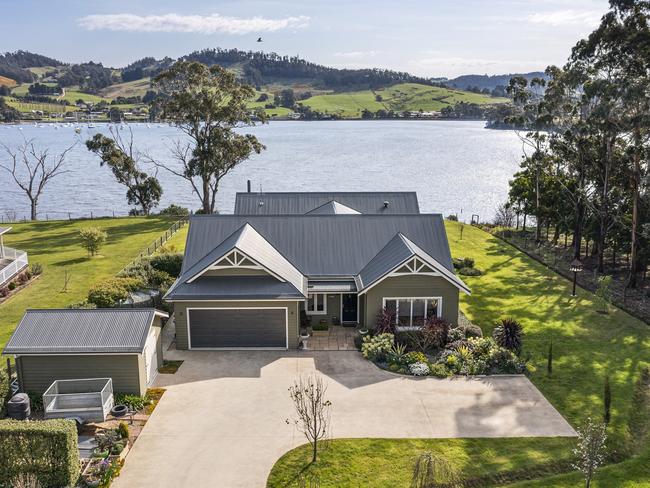 ‘Incredible’: Awe-inspiring bayside home ticks every box