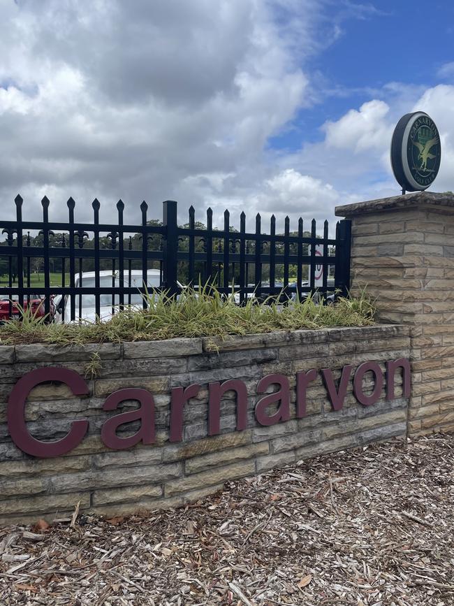 Ms Voltz says Carnarvon Golf Club is under threat, as is the Moore Park course.