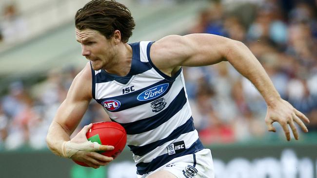 Patrick Dangerfield powers away against West Coast. Picture: Colleen Petch