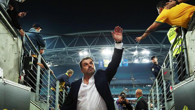 Ange Postecoglou farewells fans after qualifying for the 2018 World Cup. Picture. Phil Hillyard