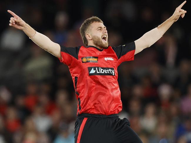 Fergus O’Neill made the most of a juicy deck at Marvel Stadium. Picture: Daniel Pockett/Getty Images