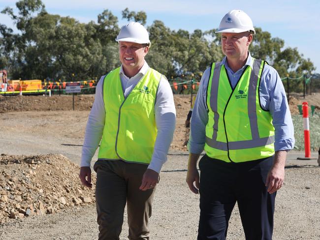 Premier Steven Miles with MP Glenn Butcher in Gladstone. Photo - Annette Dew/Office of the Premier