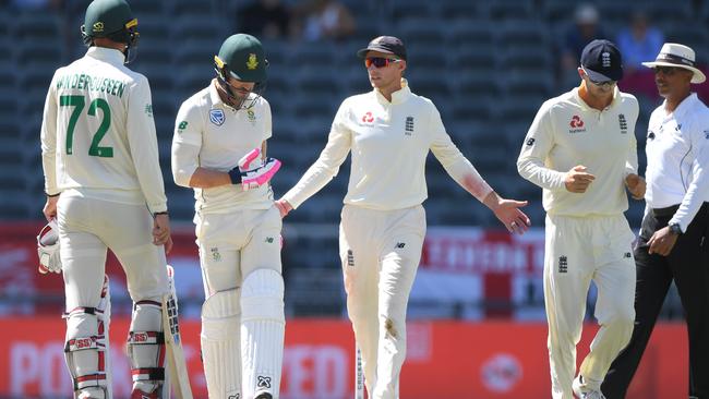 Joe Root confronts Faf du Plessis on a testing afternoon in Johannesburg.