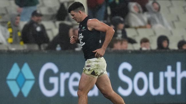 Carlton held fears Matt Kennedy had suffered a medial ligament strain against Richmond on Sunday, but the experienced on-baller escaped damage to his knee and could still face GWS this week. Picture: Daniel Pockett / Getty Images