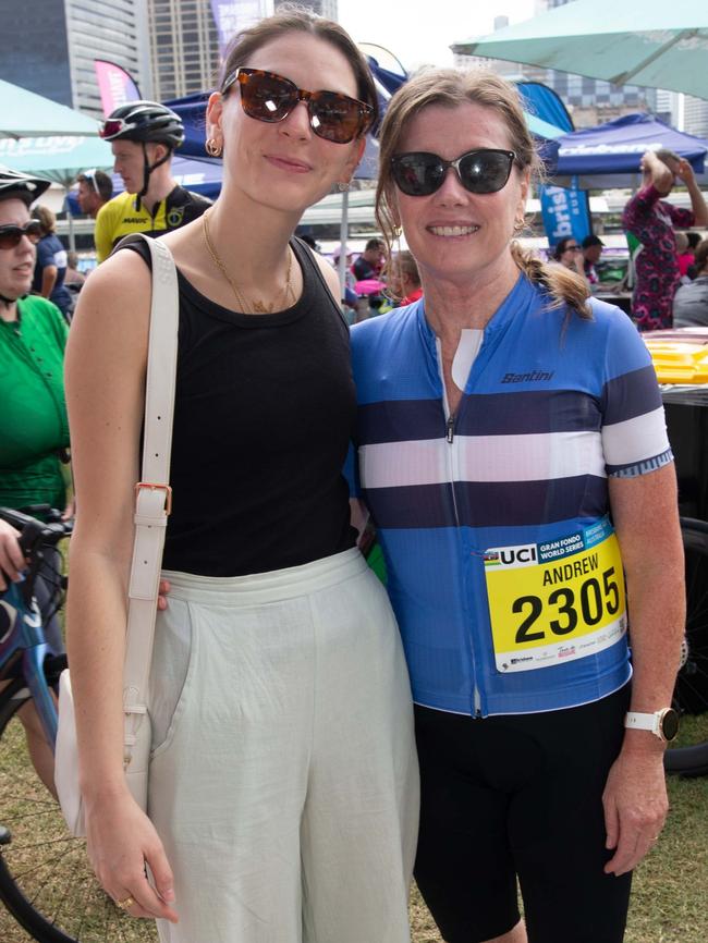 Thousands of cyclists took to the streets of the river city on Sunday for the Tour de Brisbane. \Photo: Grace Kessels.