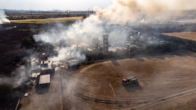 A number of homes were either burnt to the ground or severely damaged in the town of Wennington. The London fire service issued a major incident as it struggled to tackle dozens of fires. Picture: Leon Neal/Getty Images