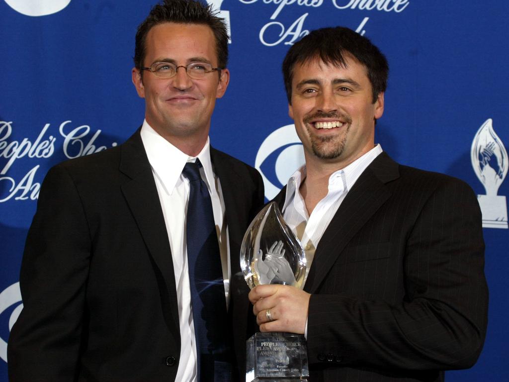 The late Matthew Perry pictured with LeBlanc in 2004. Picture: Carlo Allegri/Getty Images