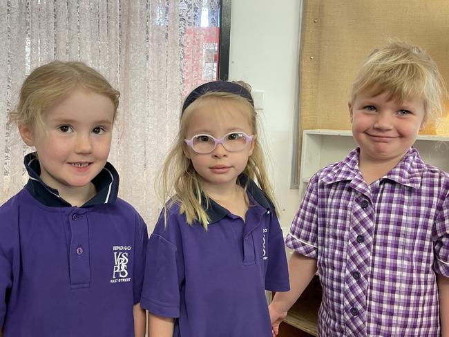 Preppies Mae Goodson, Bella Riordan and Annabelle Francis at Bendigo Violet Street Primary School. Picture: Gianni Francis.